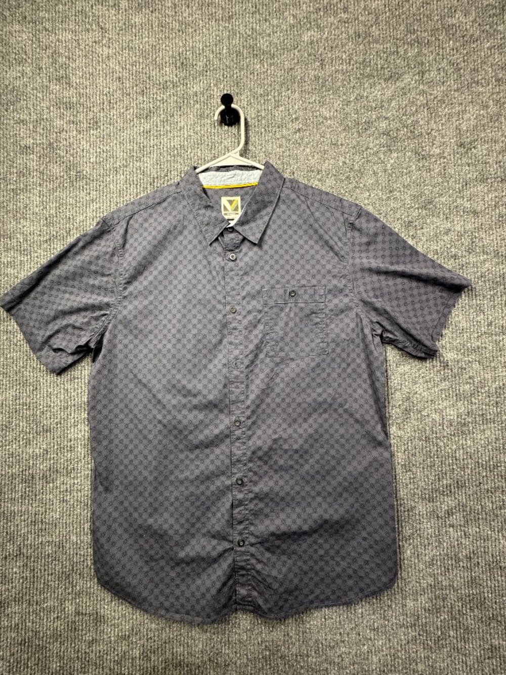 Voyager Button Up Shirt Men's Large Cotton Blend Adults Short Sleeve
